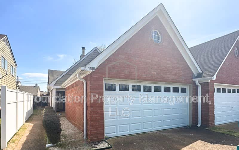 1818 Winship Drive – photo 1