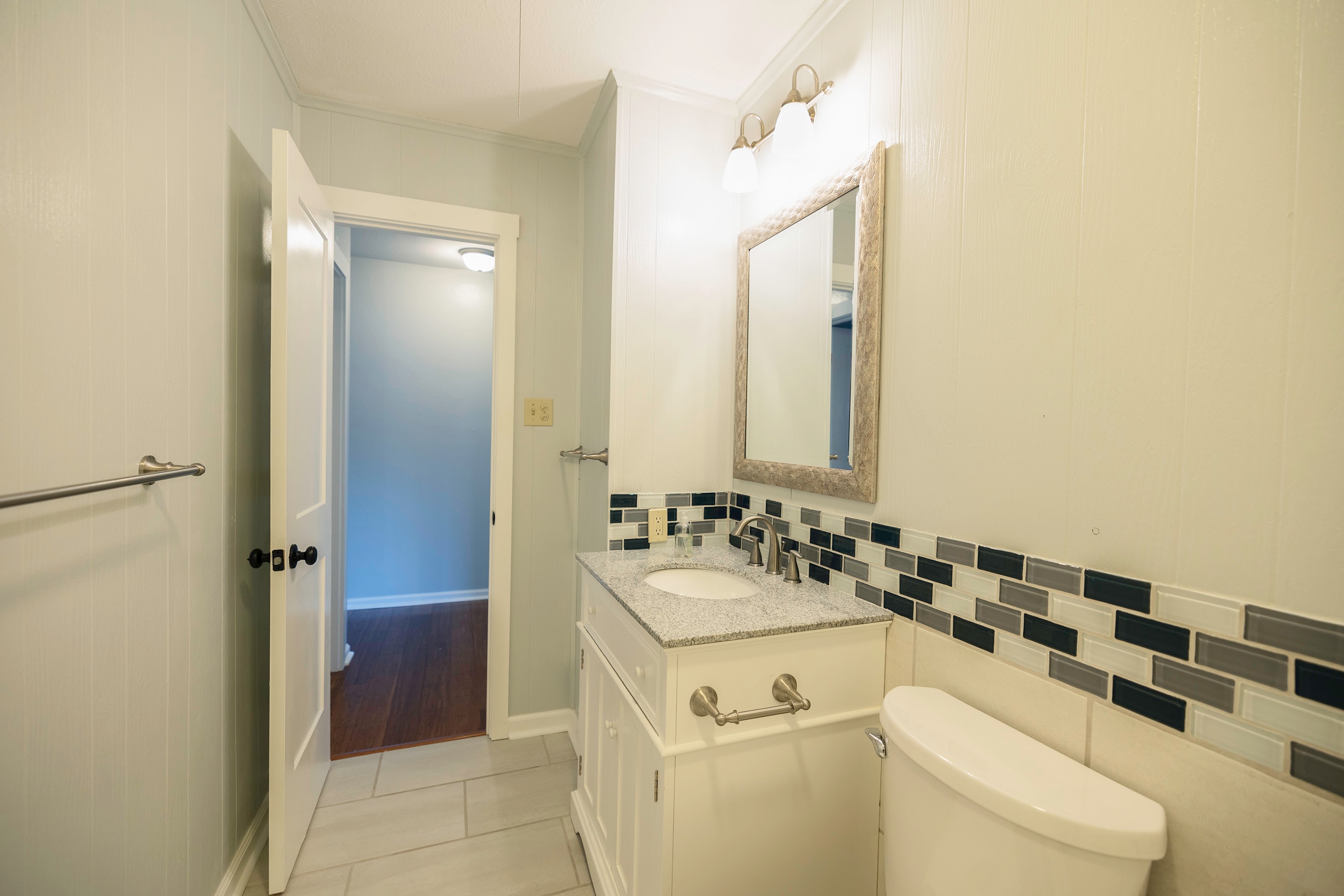 101 West Second Street – photo 1