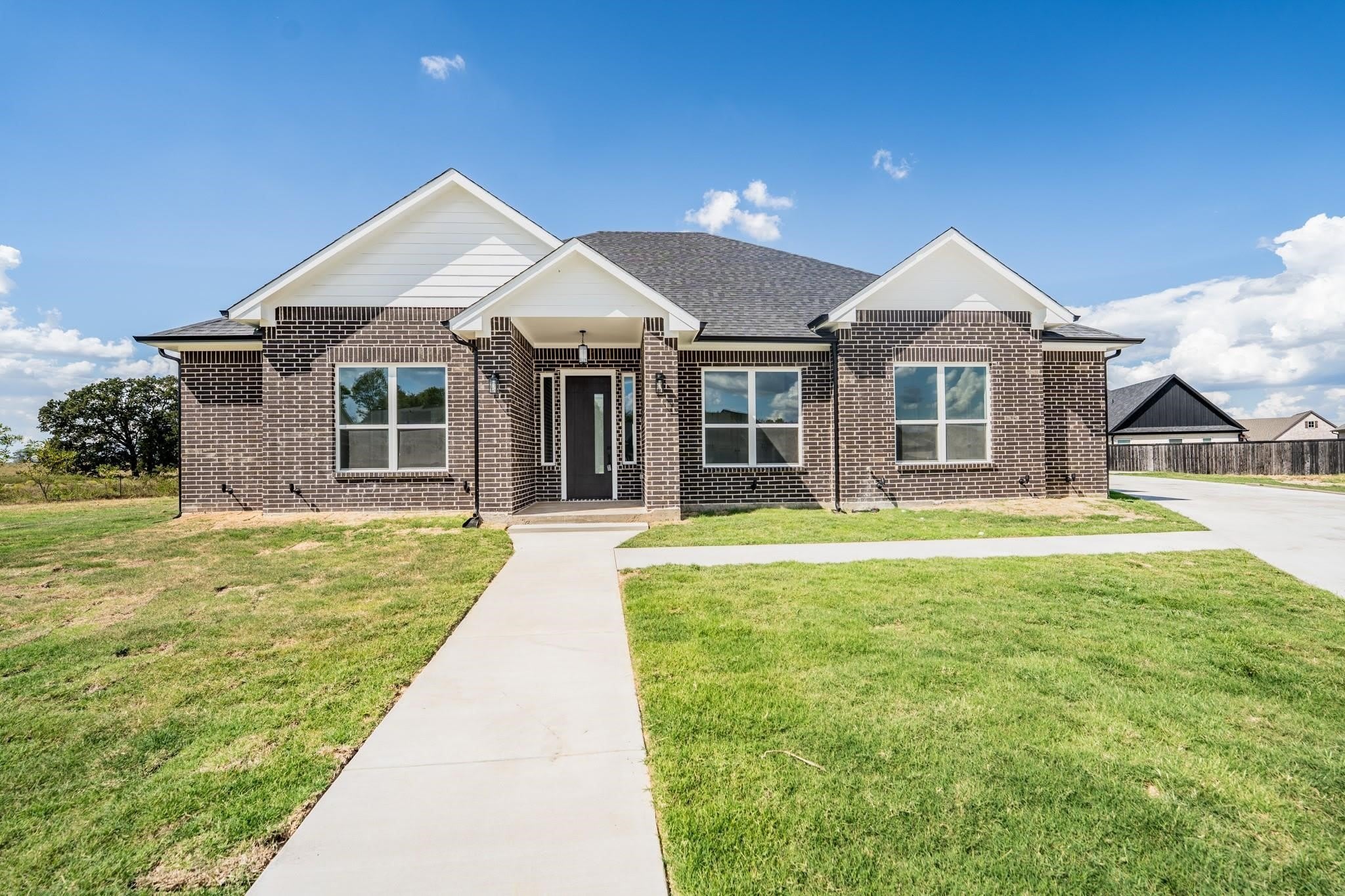 2147 Heath Street – photo 1 of 45