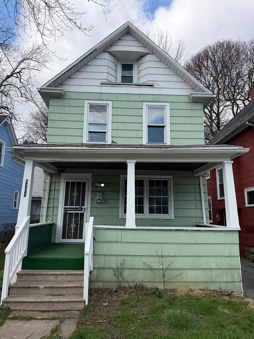 1804 Cleveland Avenue – photo 1 of 11