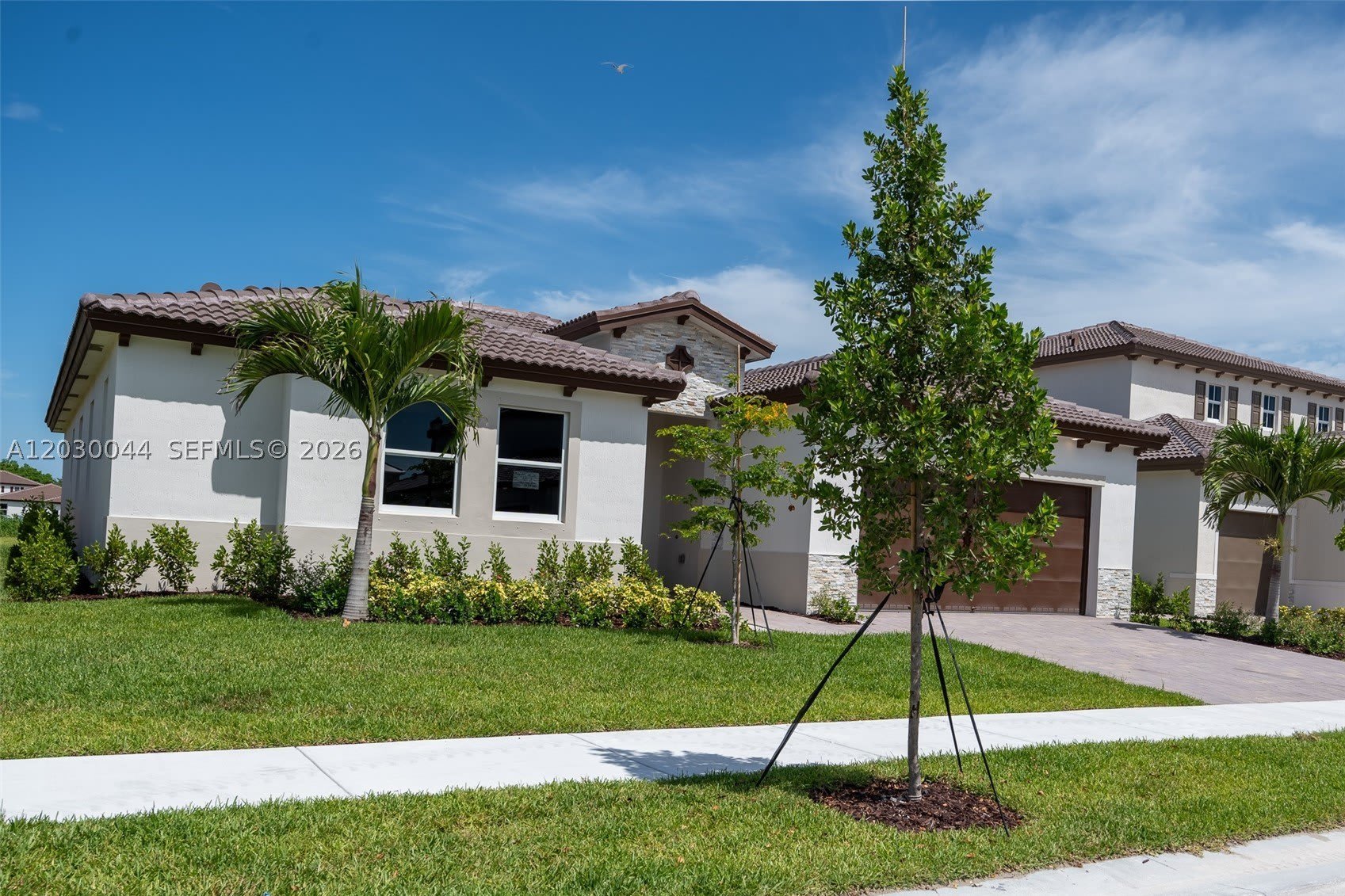 2988 SE 25th Ave – photo 1