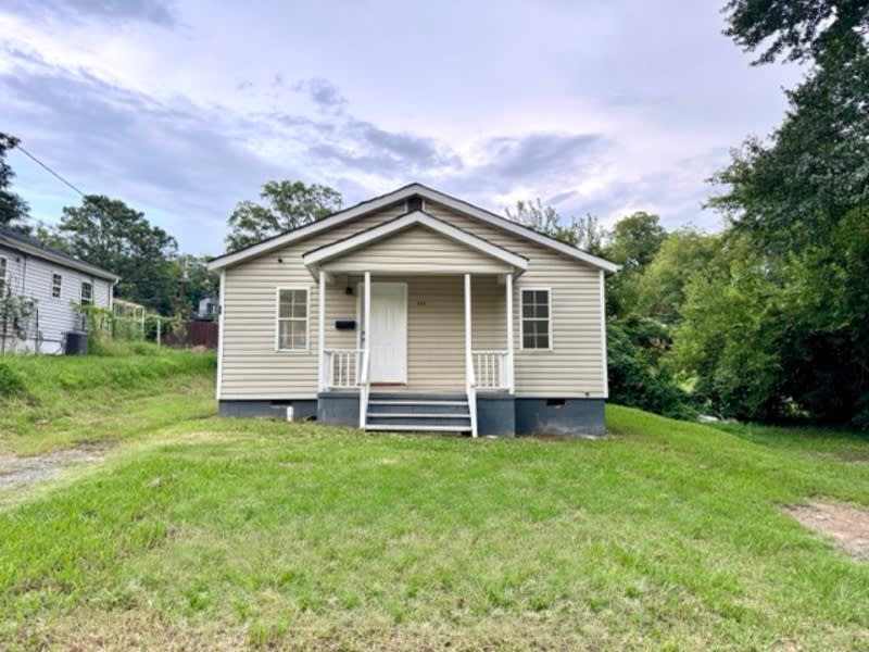 427 Potter Street – photo 1