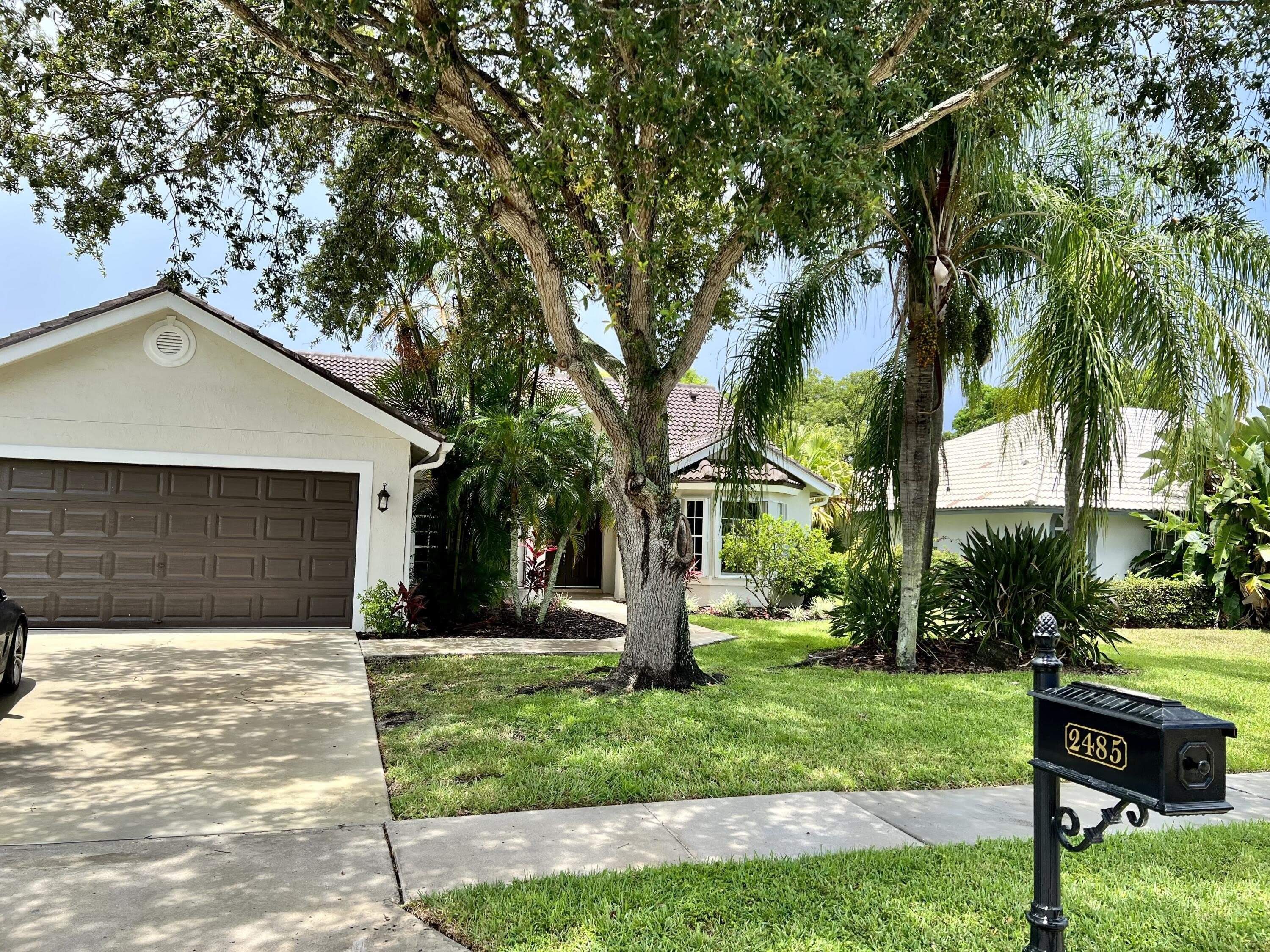 2485 Stonegate Drive – photo 1