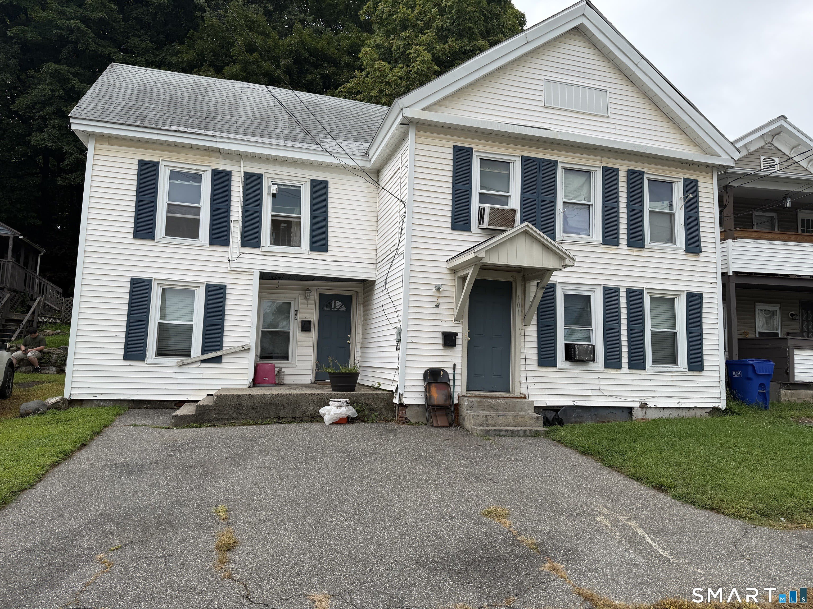 99 101 Elm Street – photo 1 of 4