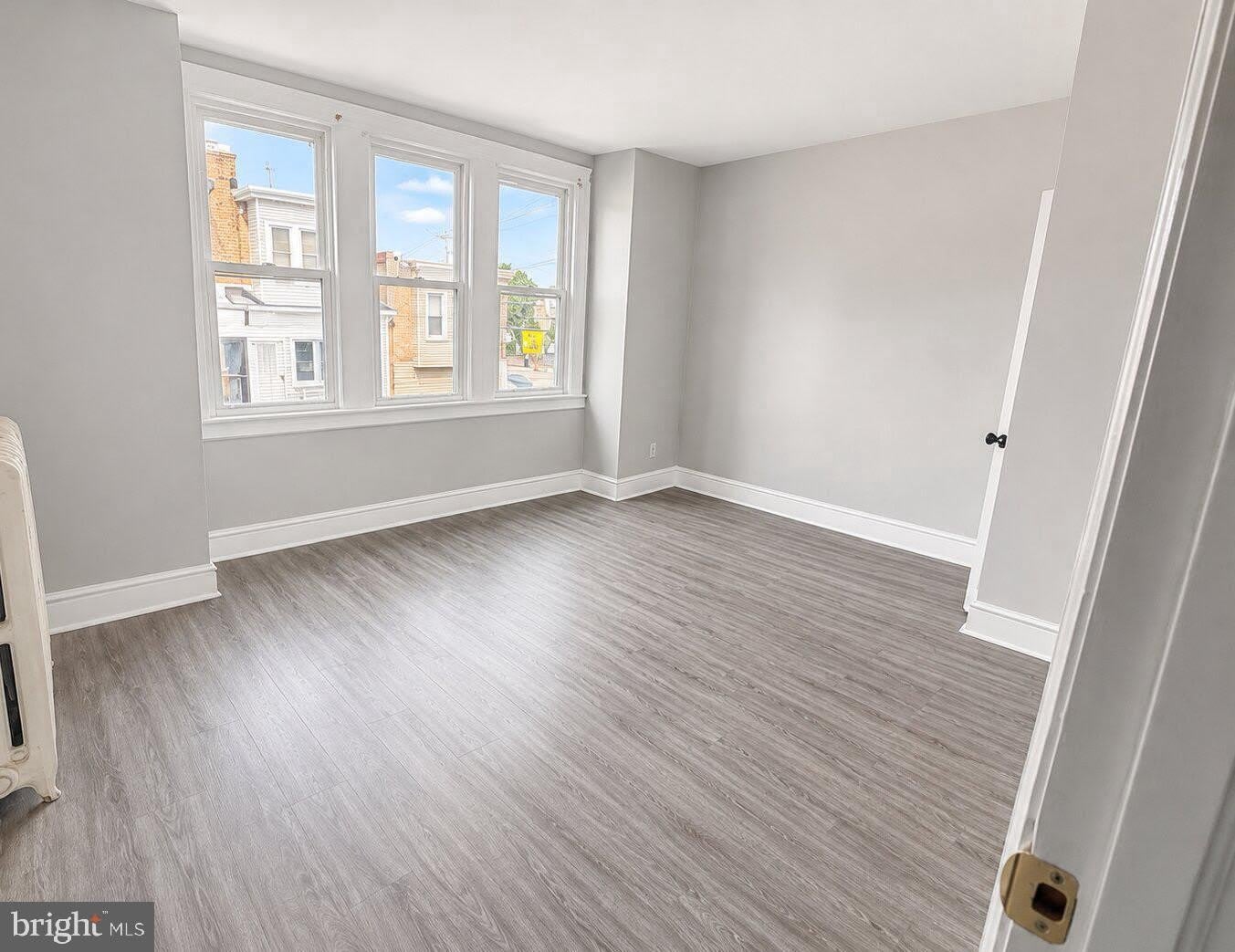 994 Carver Street – photo 1
