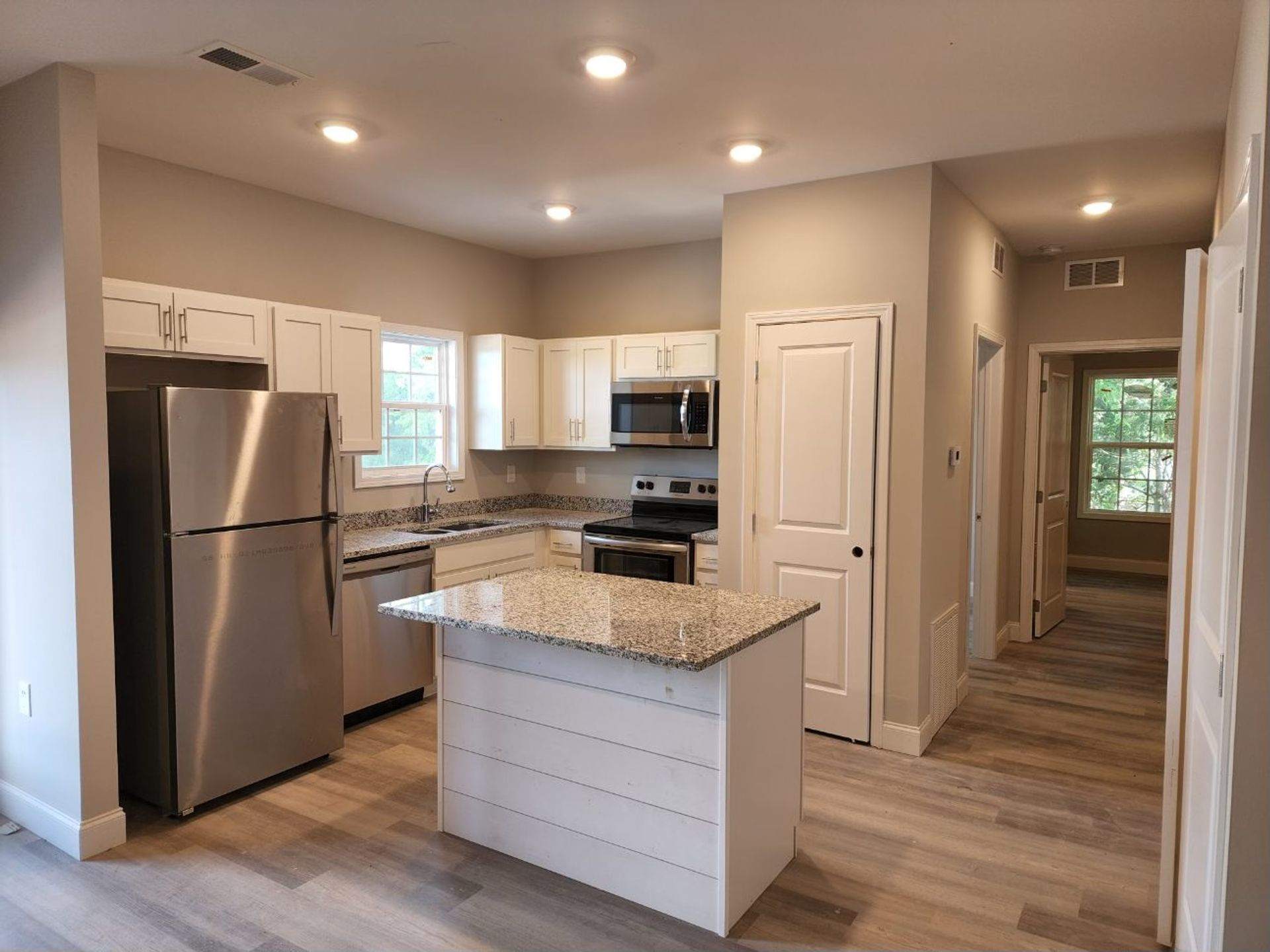 New Construction--2 Bed 2 Bath – photo 1