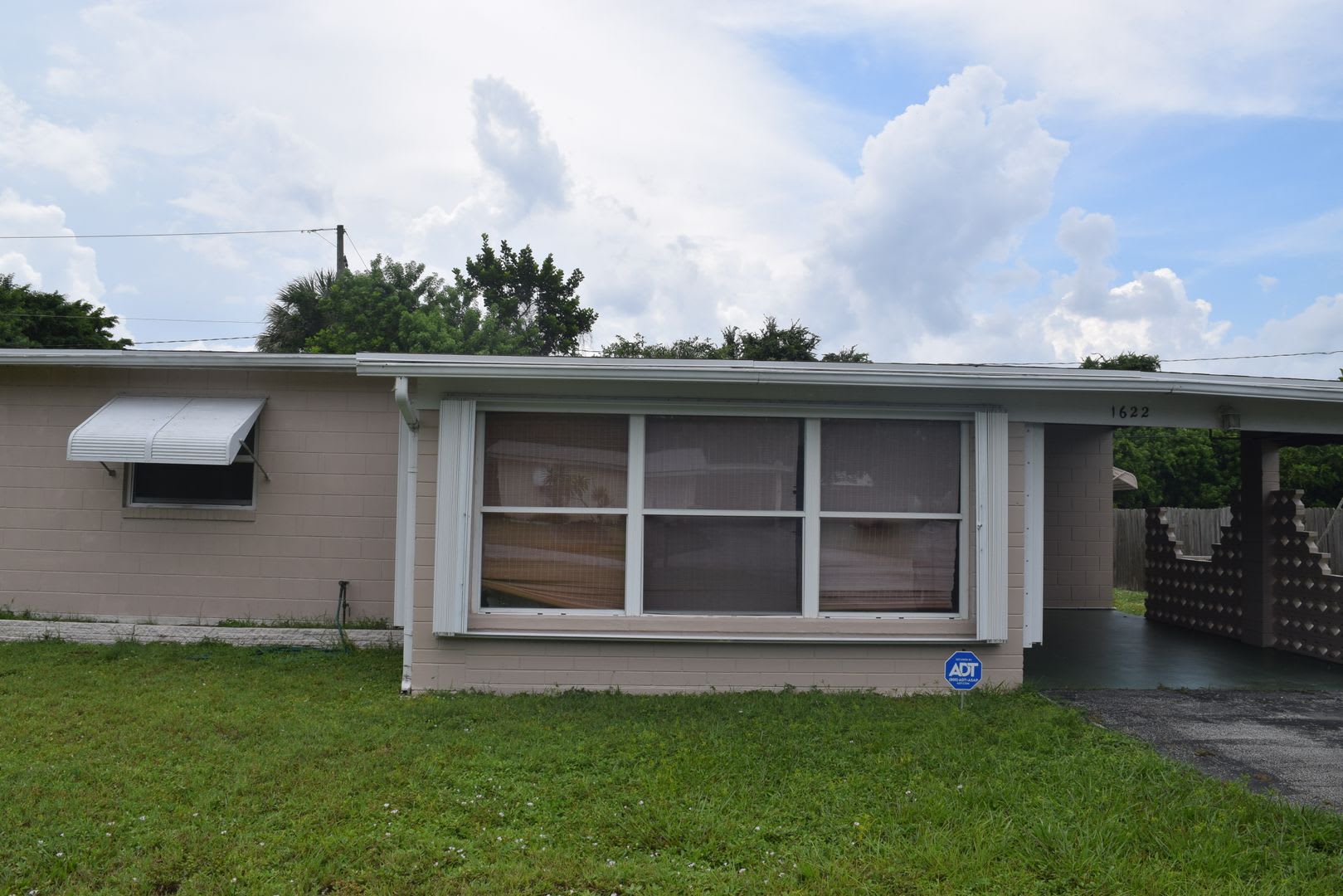 Fully Furnished Seasonal Unit in Jensen Beach Florida – photo 1 of 14