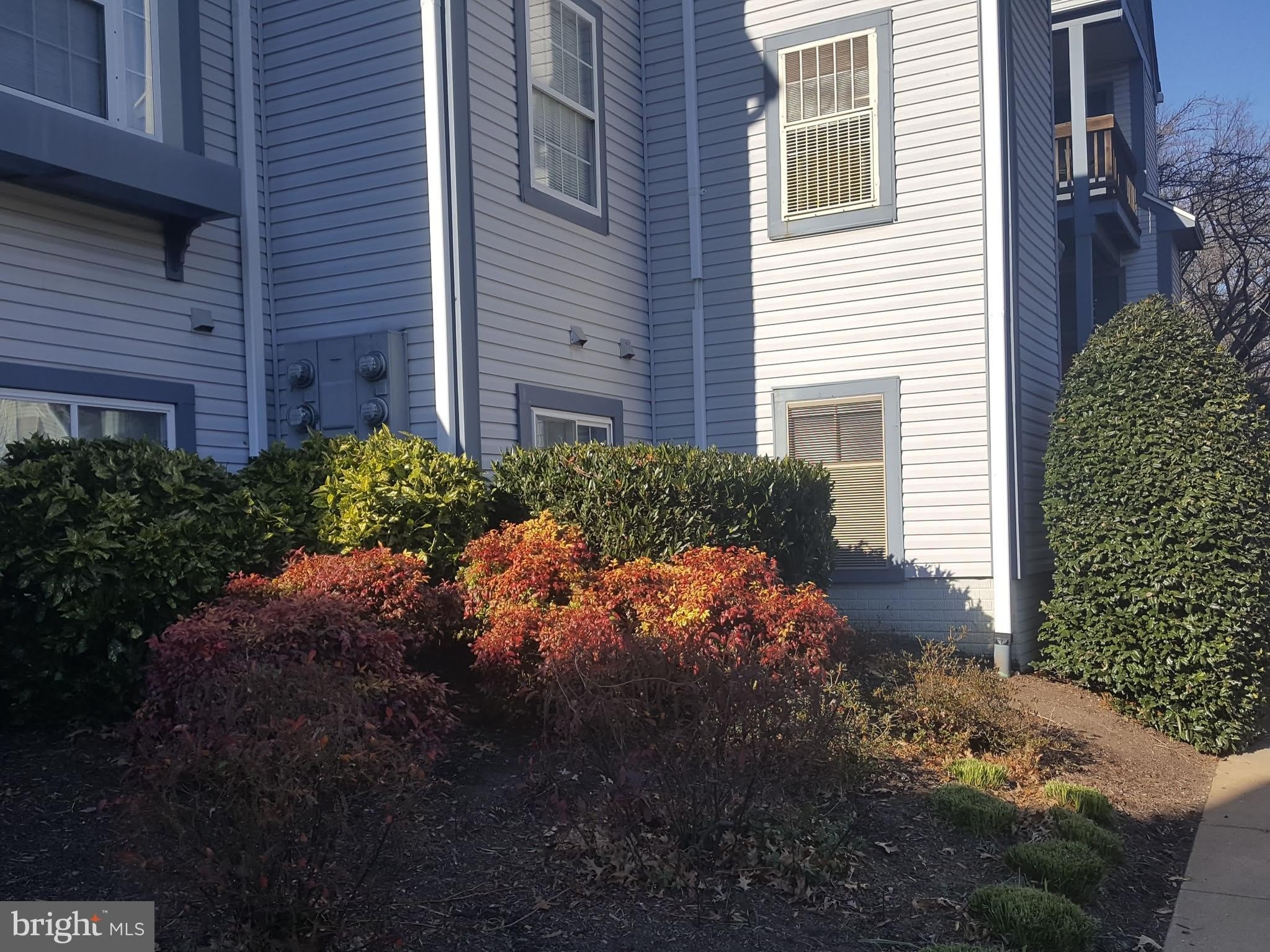 6921 VICTORIA Drive – photo 1 of 14