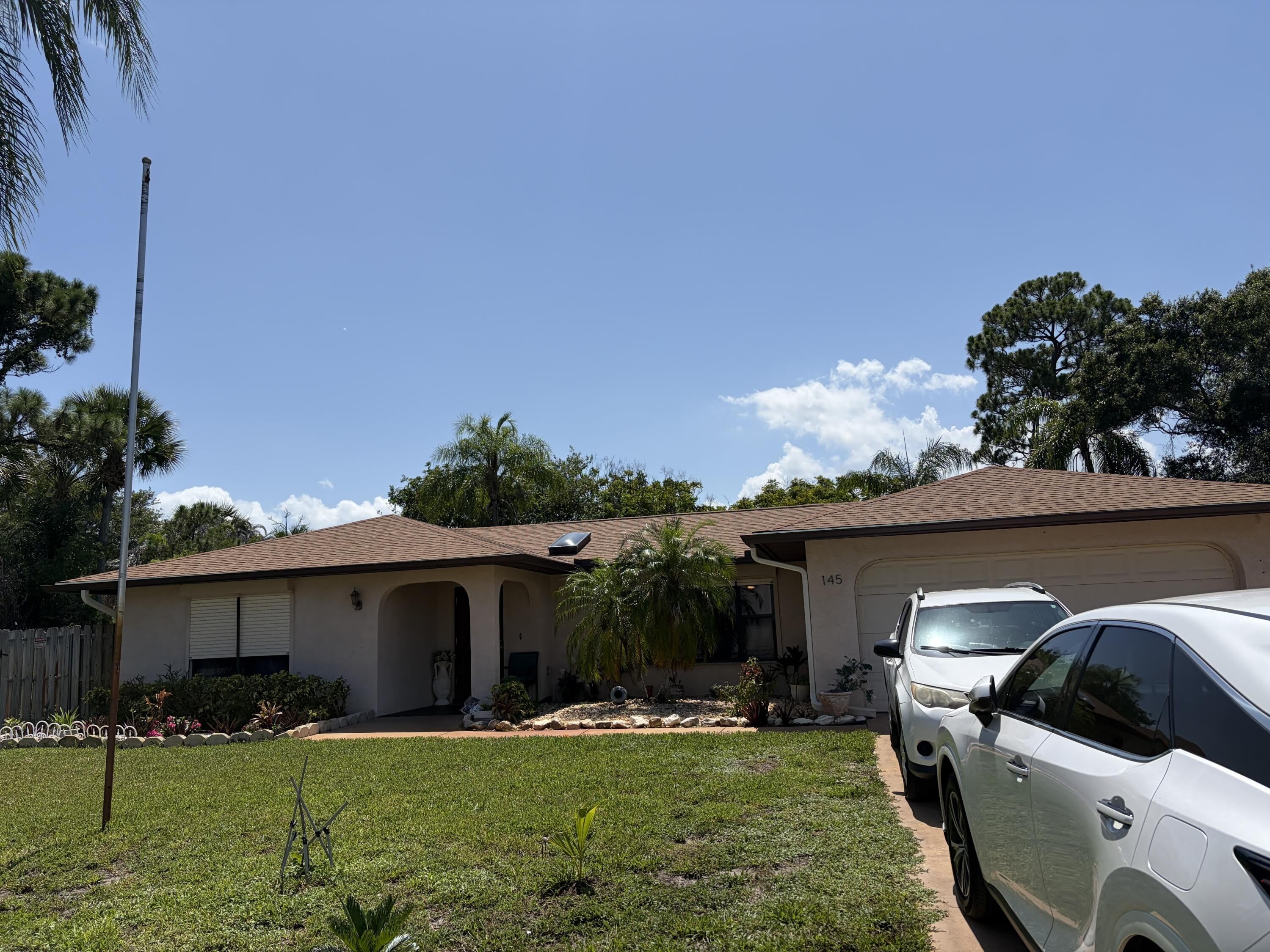 145 Se Fallon Drive – photo 1
