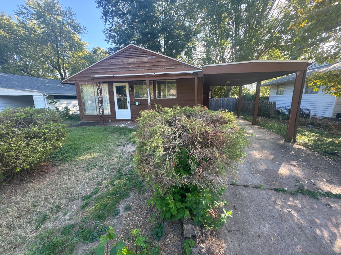 3 Bedroom, 1 Bath House on Cul De Sac! – photo 1 of 12