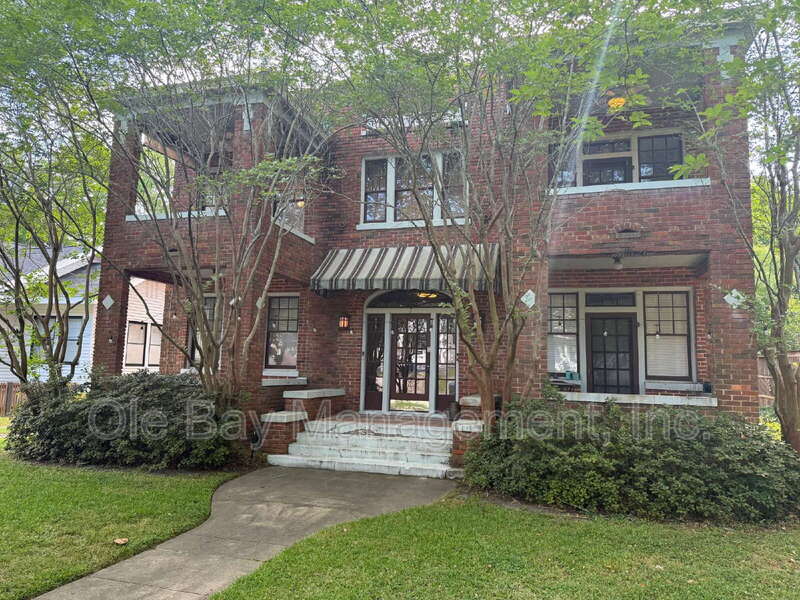 7 S Monterey St – photo 1
