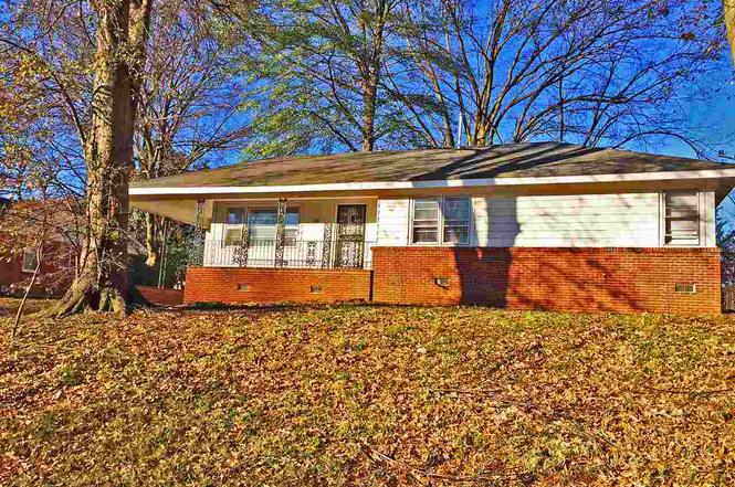 4015 Charles Drive – photo 1