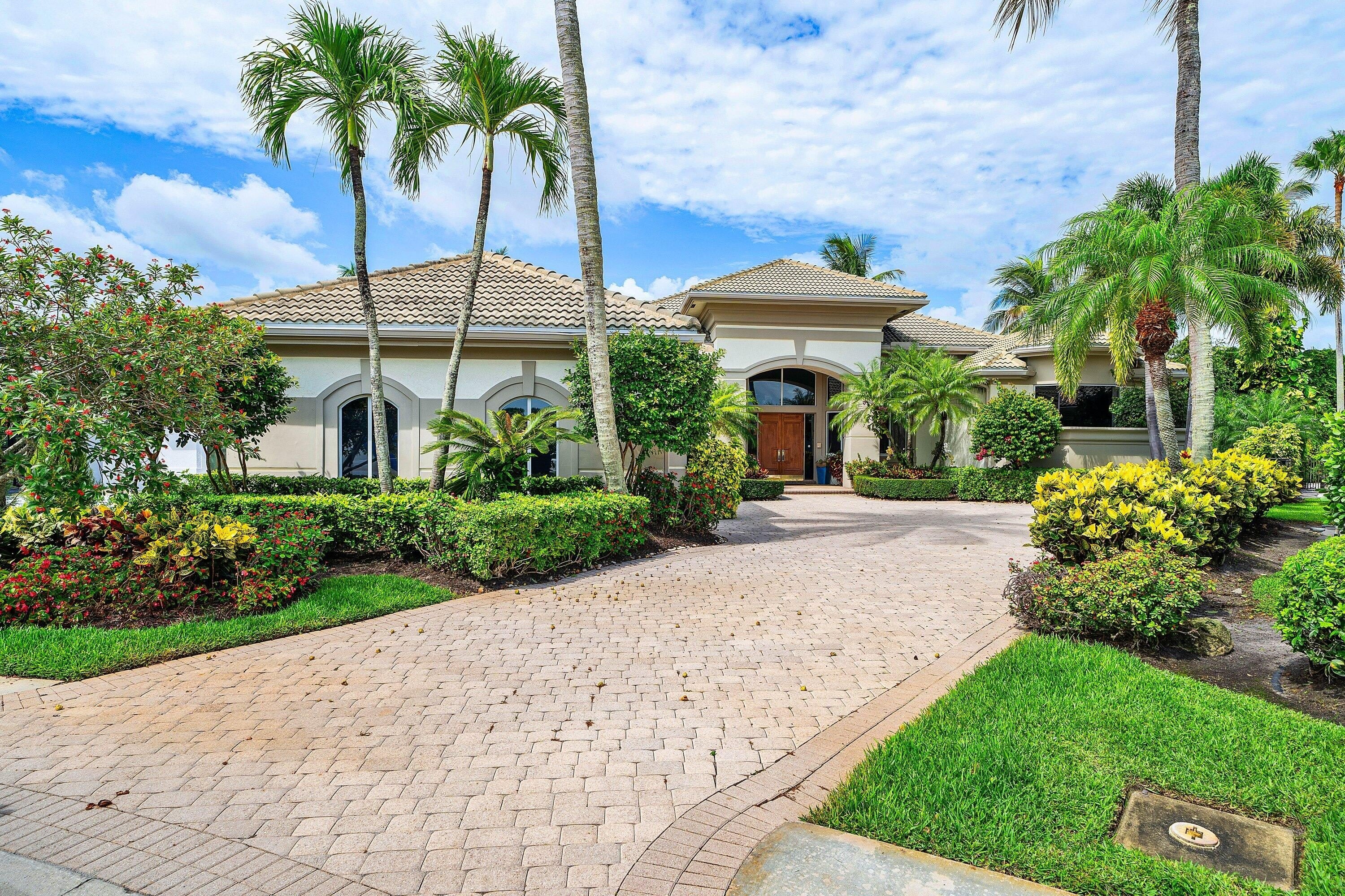 59 St James Drive – photo 1