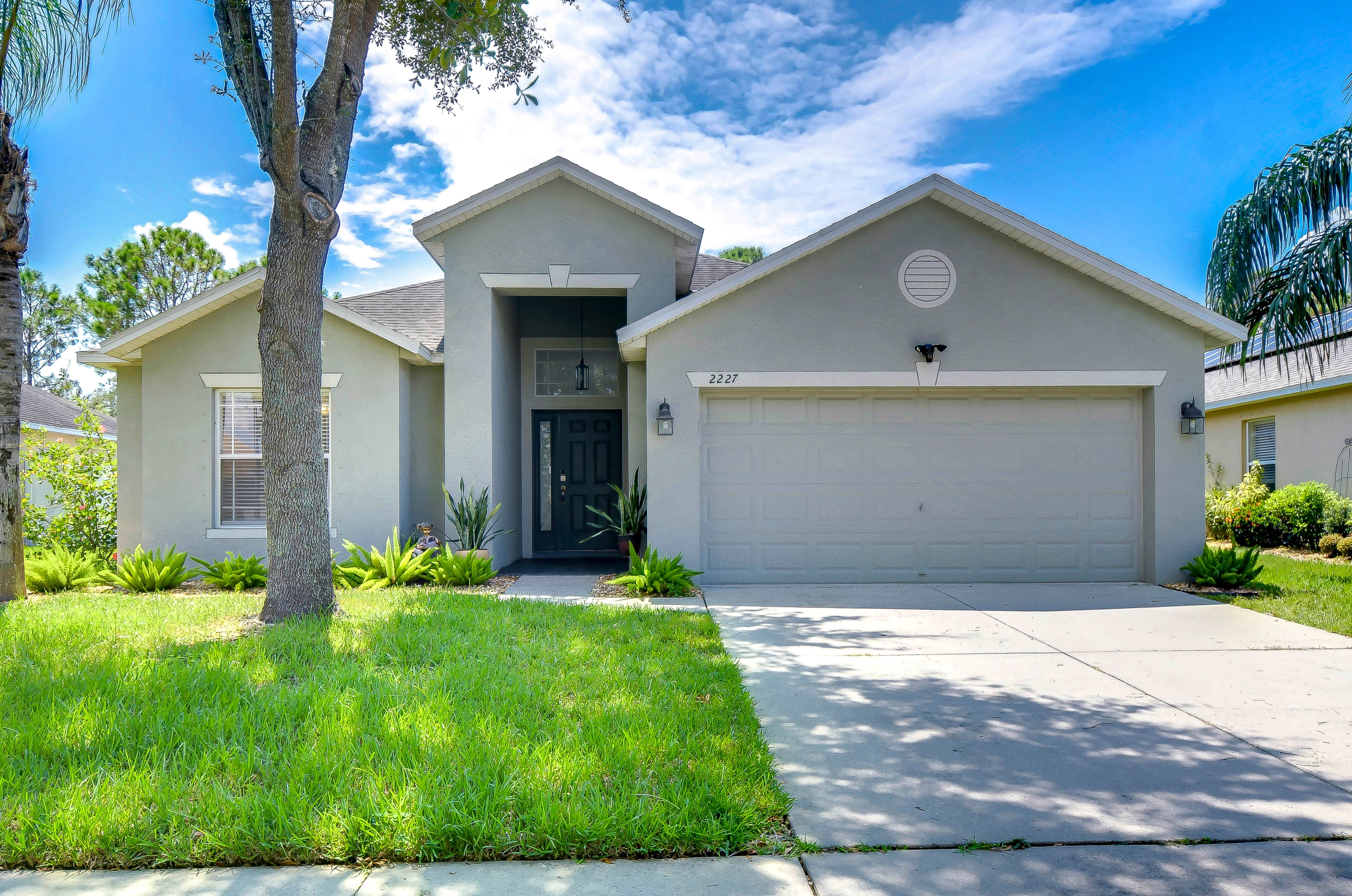 2227 Colville Chase Dr – photo 1