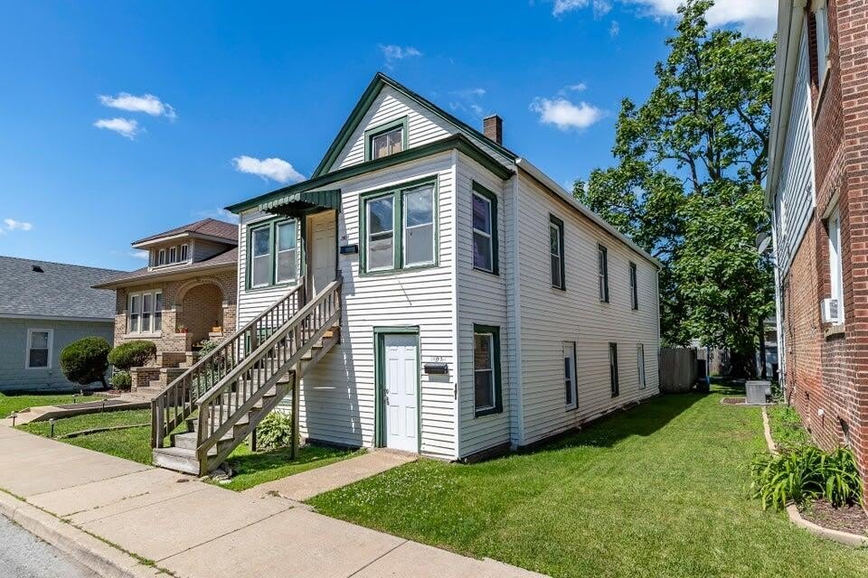 2604 Schrage Avenue – photo 1 of 15