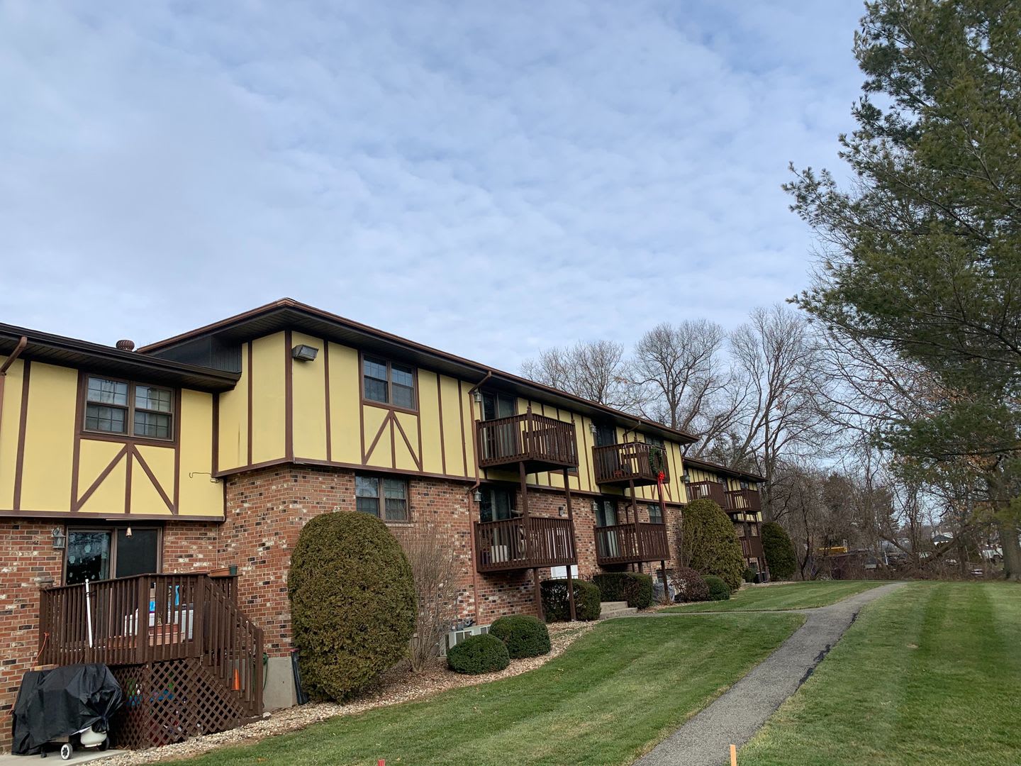 The Westchester Condo – photo 1 of 10