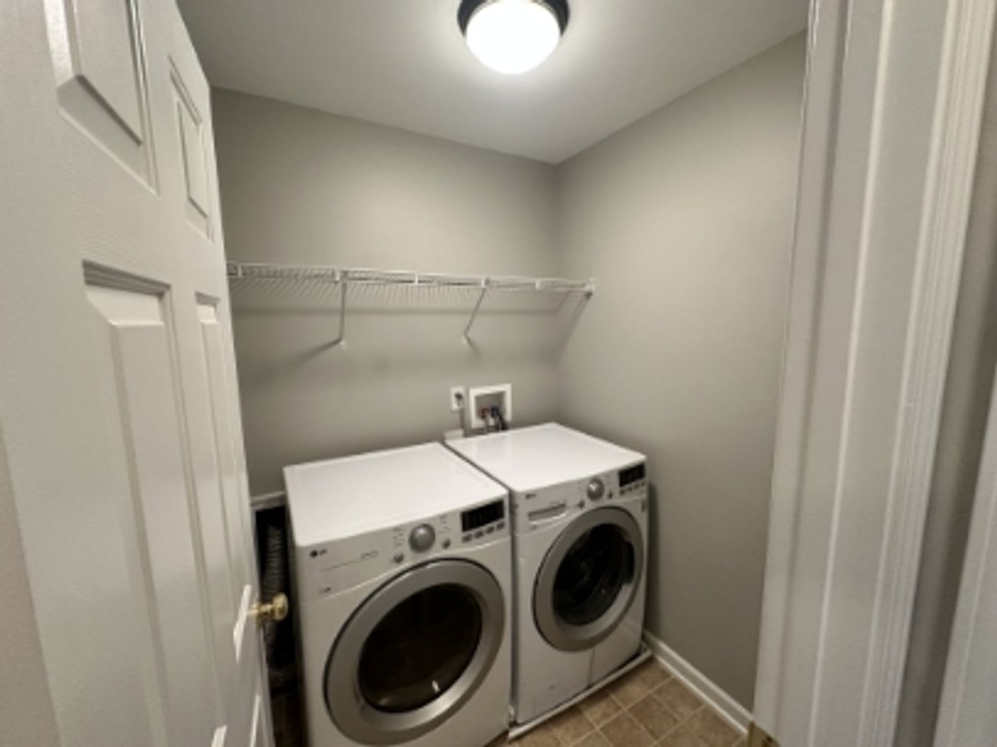 202 Cherub 3br/2.5BA (Greenville) – photo 1