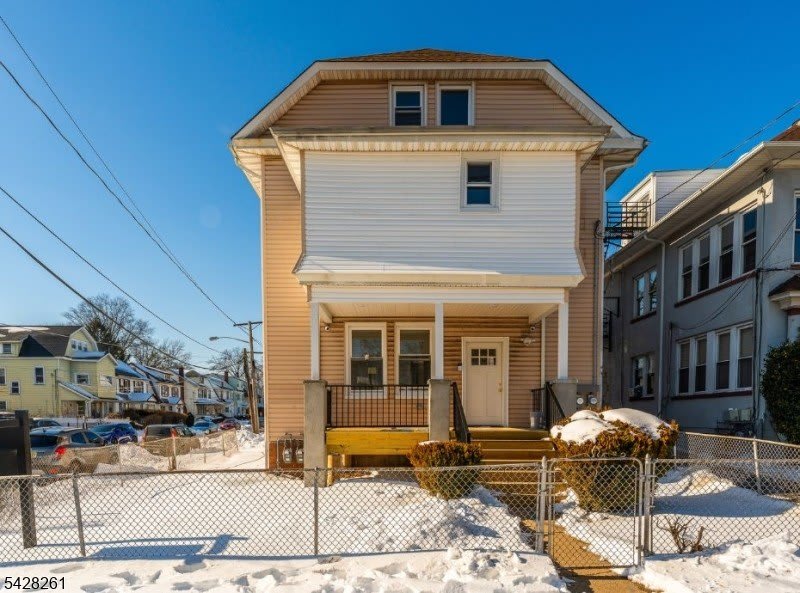 977 Sanford Ave – photo 1