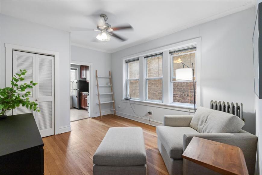 442 West Arlington – photo 1