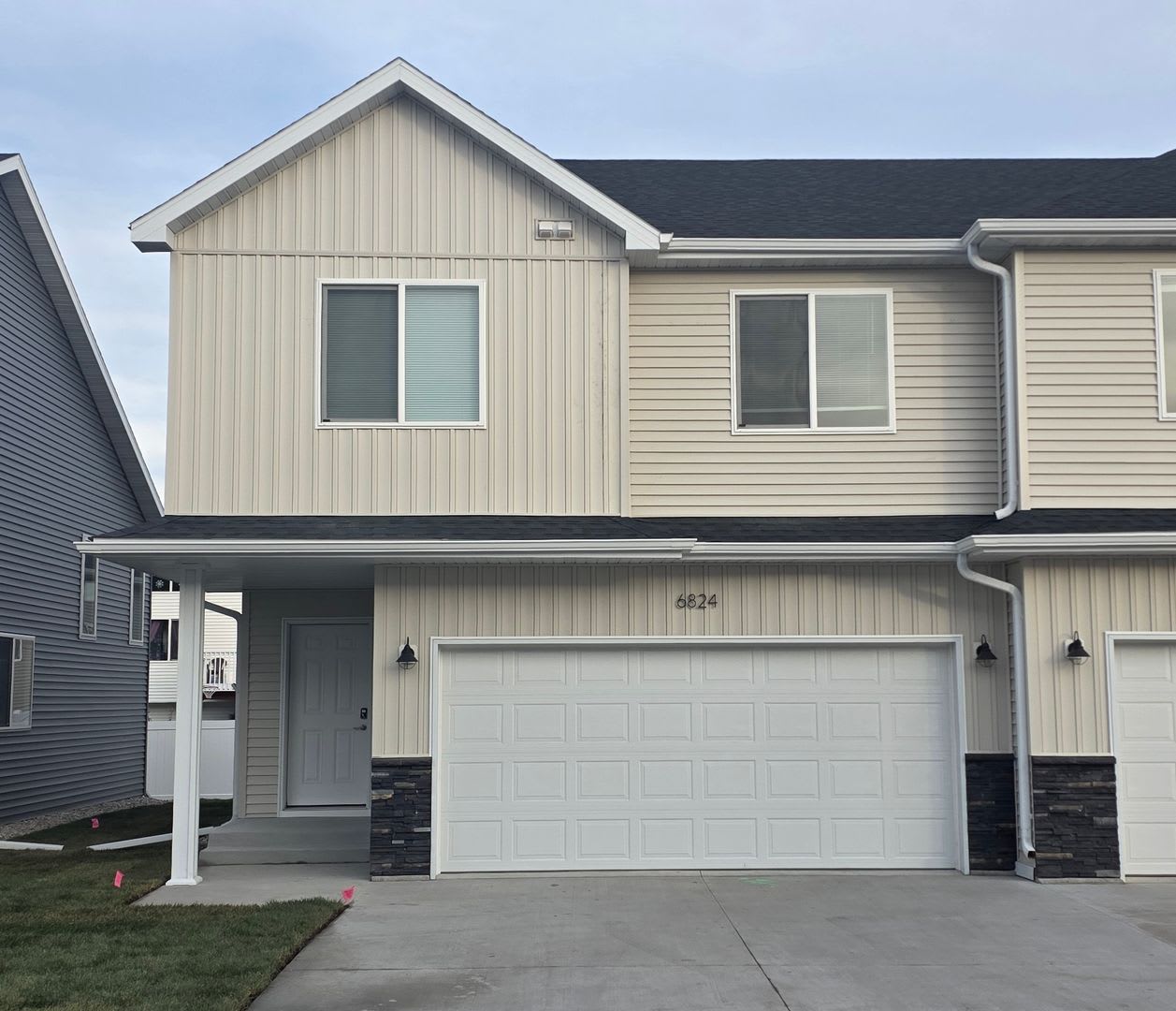 3 Bed 3 Bath Townhome – photo 1