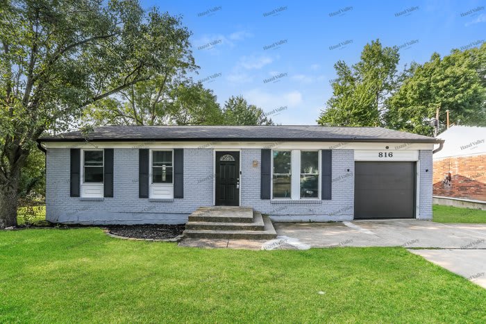 816 Suncreek Court – photo 1 of 13