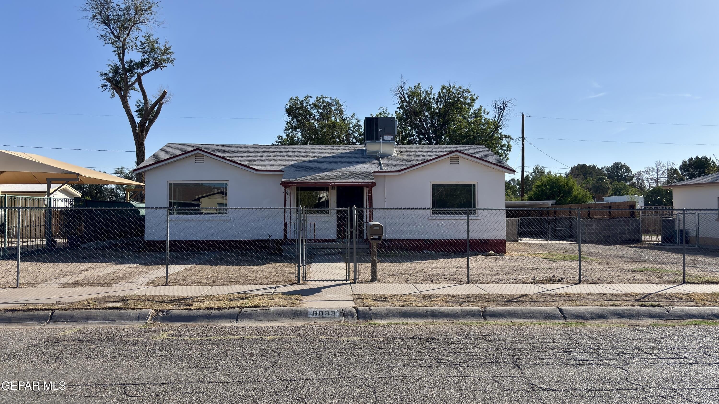 8033 CARPENTER Drive – photo 1