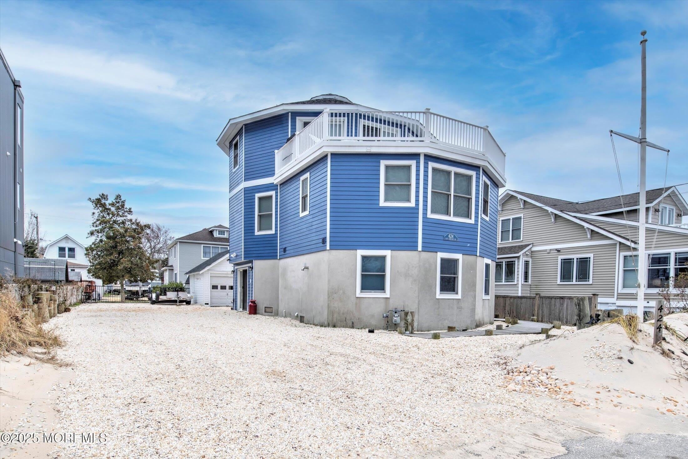 424 E Longport Avenue – photo 1 of 38