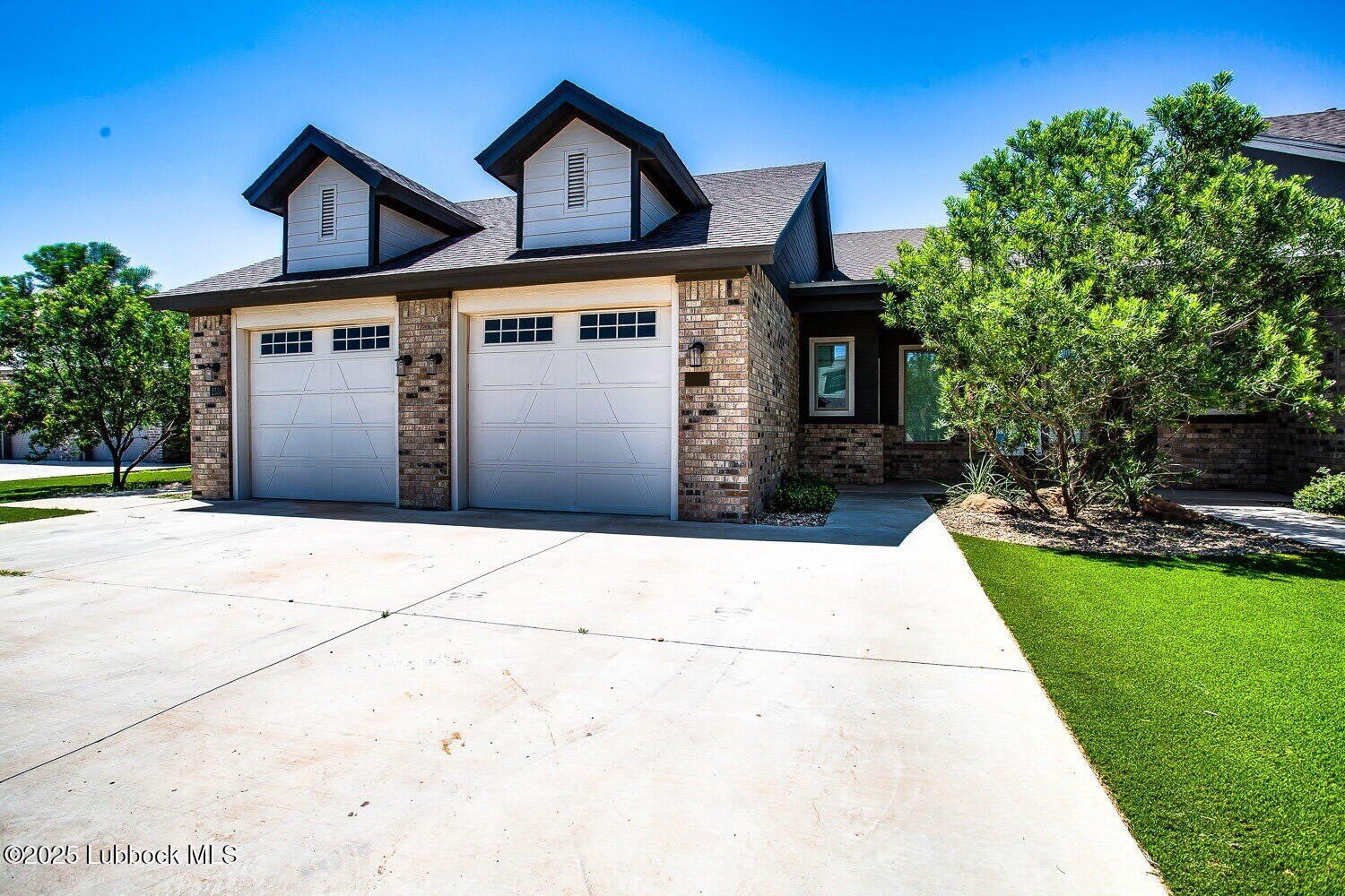 2537 138Th Street – photo 1 of 190