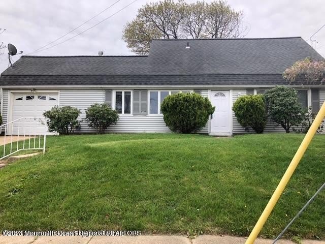 178 Cummings Avenue – photo 1 of 12
