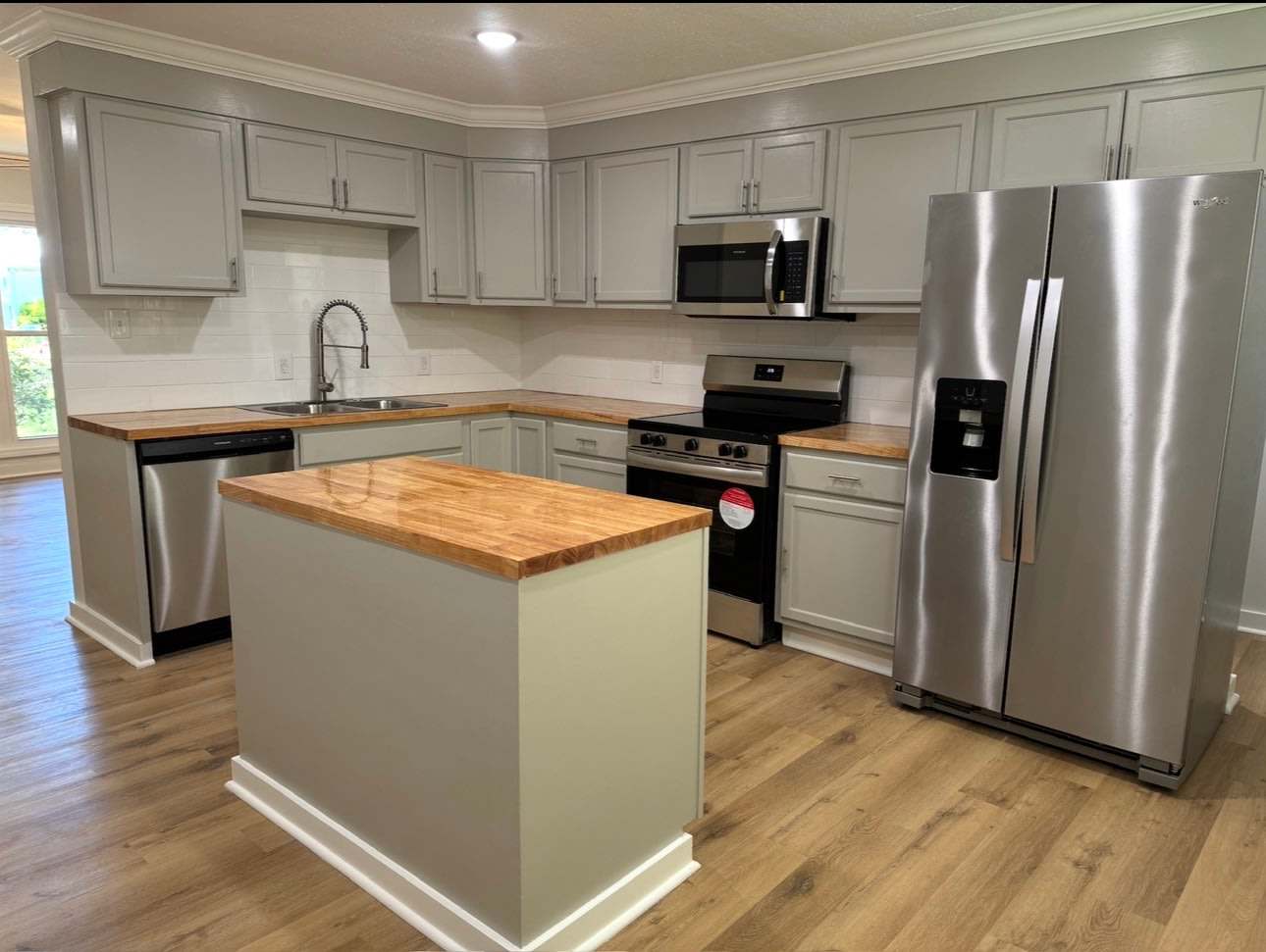 210 North Utica Street – photo 1 of 9