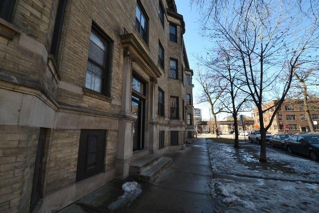 921 Waveland – photo 1