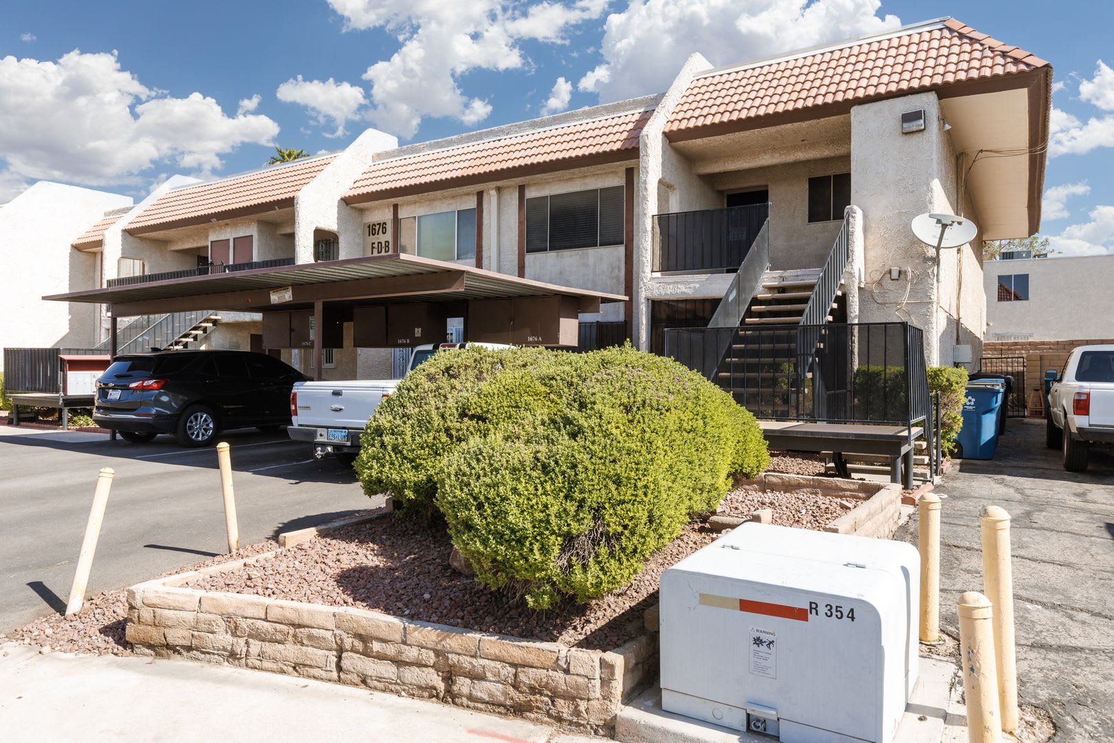 2 Bed / 2 Bath Near UNLV – Upstairs Unit – photo 1