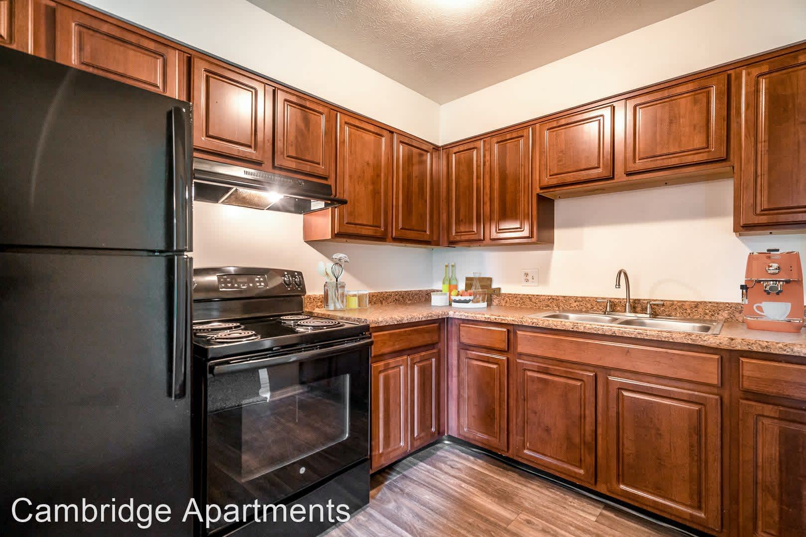 Cambridge Apartments – photo 1
