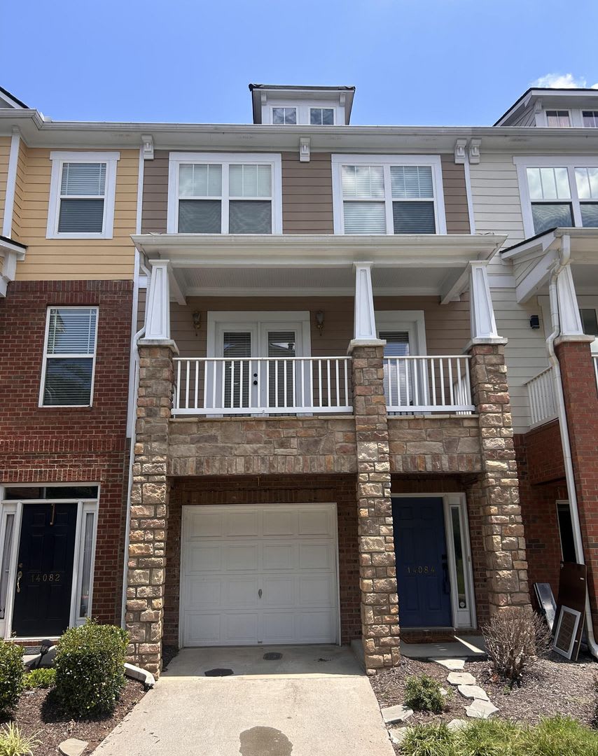 Beautifully Renovated 3-Bedroom, 2.5-Bath Townhome in the Heart of Alpharetta/Milton! – photo 1 of 34