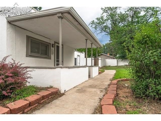 1118 E Platte Avenue – photo 1