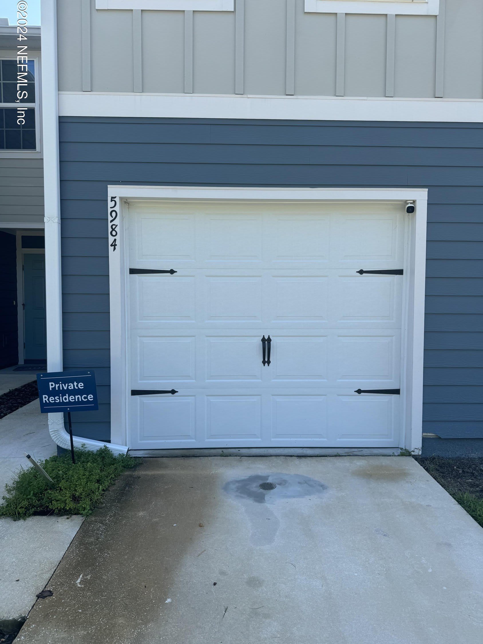 5984 CREEKSIDE CROSSING Drive – photo 1