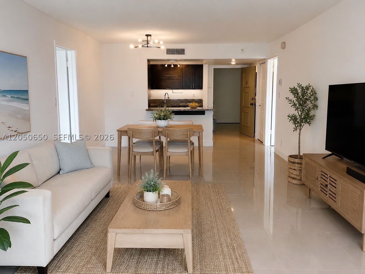 100 Lakeview Dr – photo 1