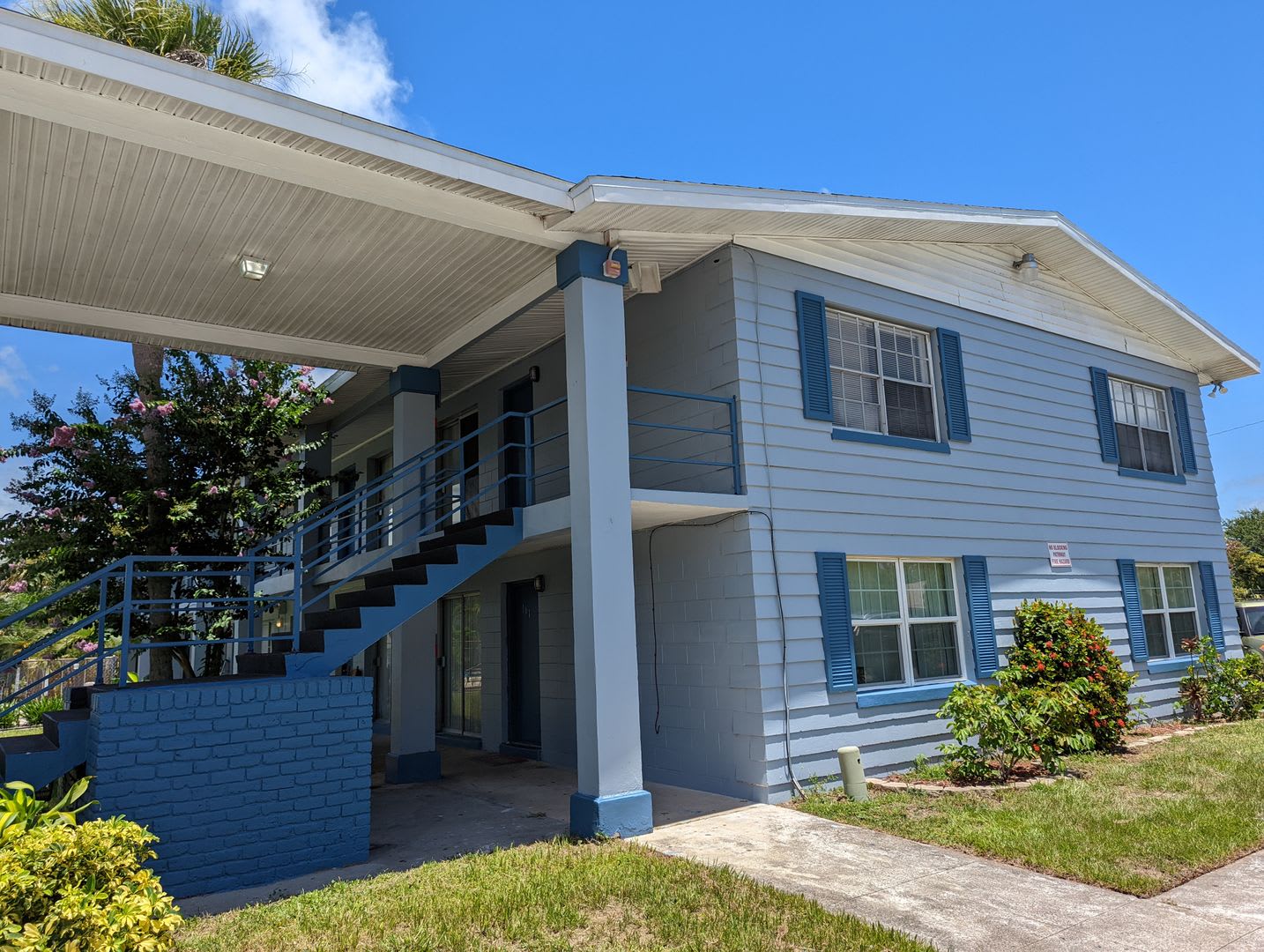 2 1 Merrit Island – photo 1 of 10