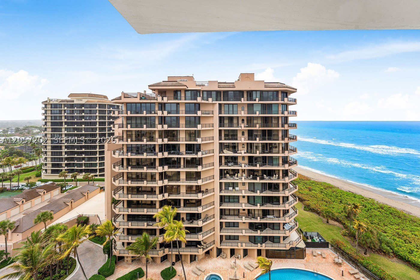 500 Ocean Dr – photo 1