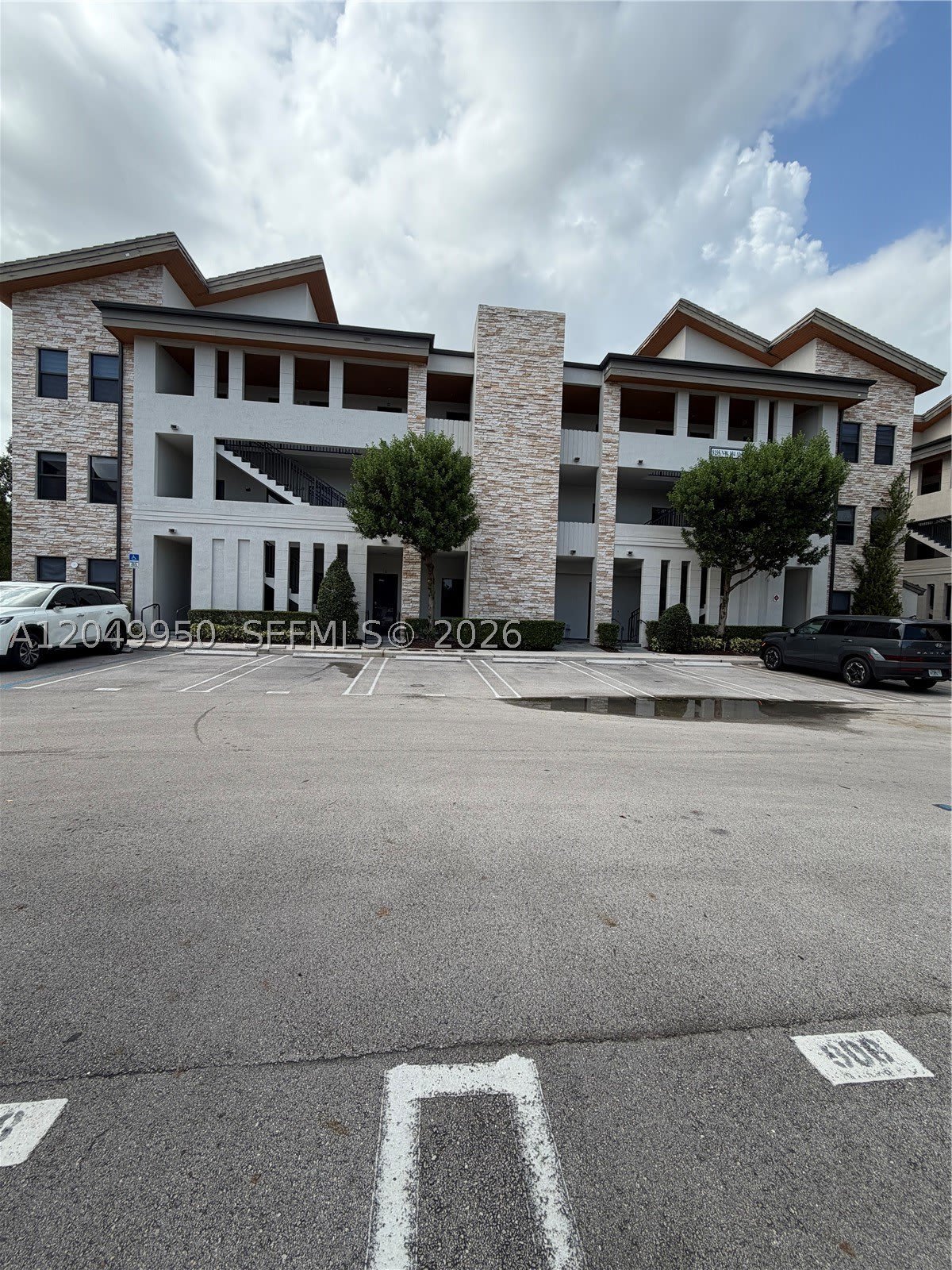 8195 NW 104th Ave – photo 1