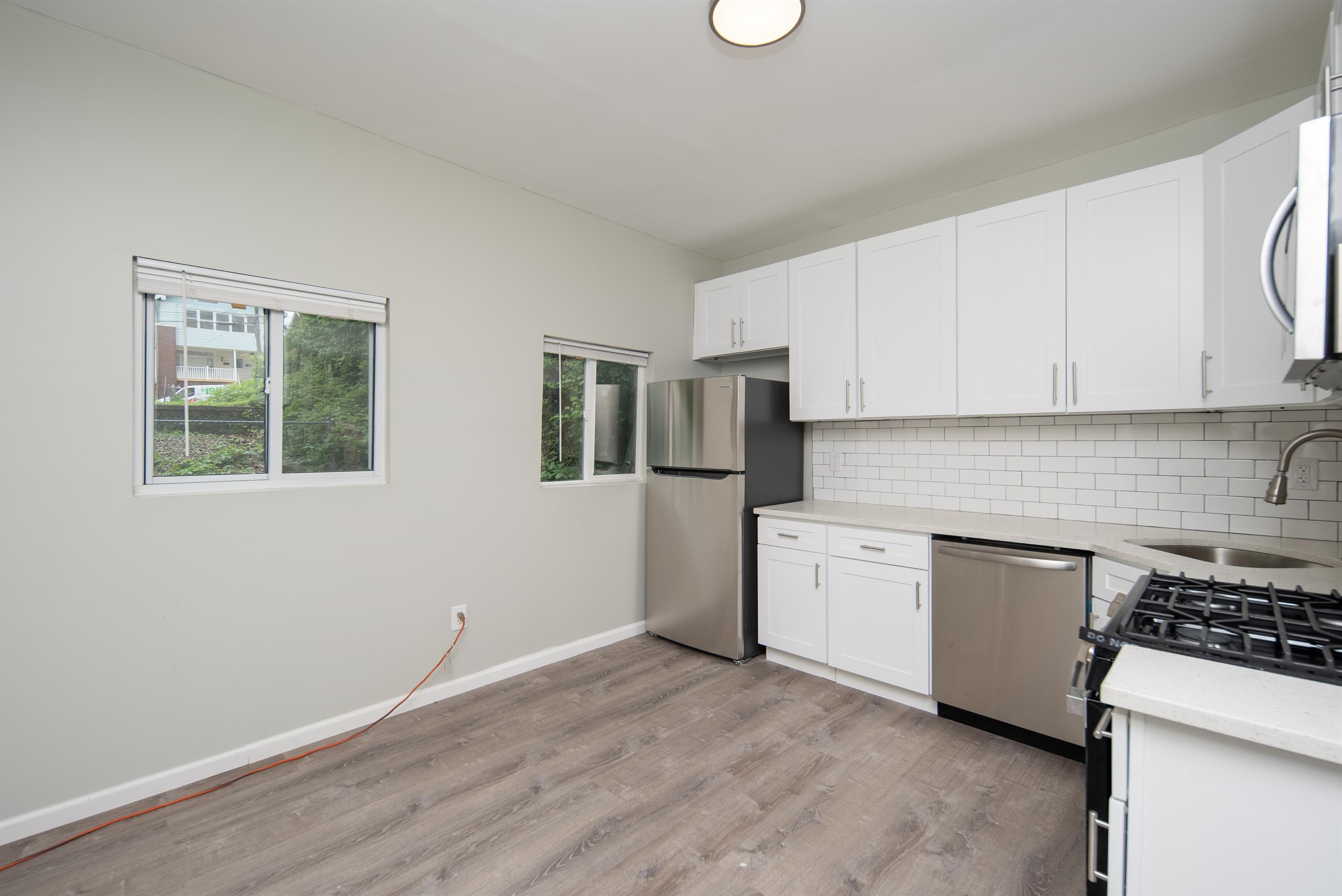 2326 15th St – photo 1 of 32