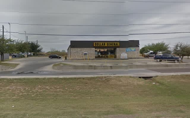 3800 South Zapata Highway – photo 1