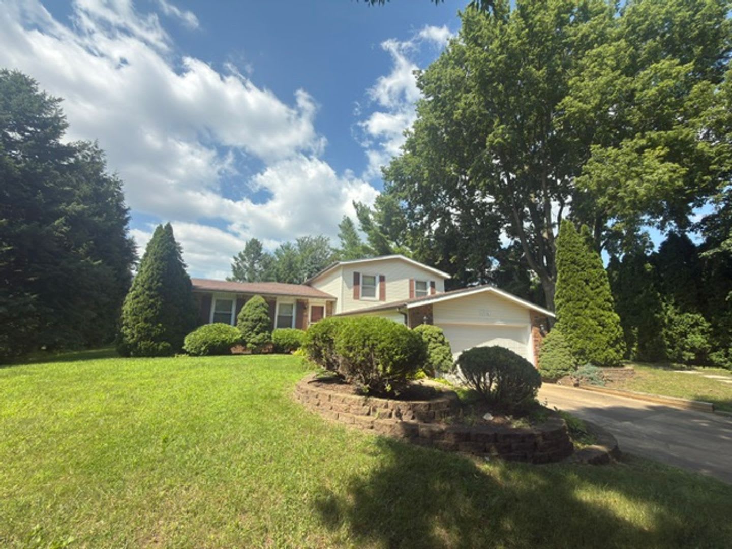 Updated 4 Bedroom Home Near Meadowbrook Park With Attached 2 Car Garage – photo 1 of 68