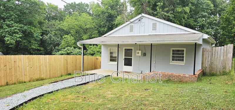 524 Short Street West – photo 1 of 28