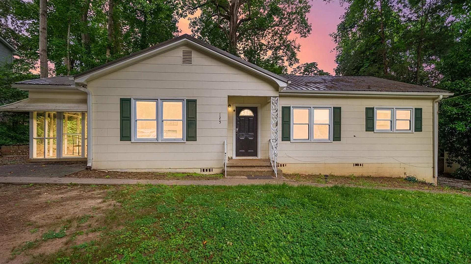 3 Bedroom 2 Bathroom Home on Clemson Street – photo 1