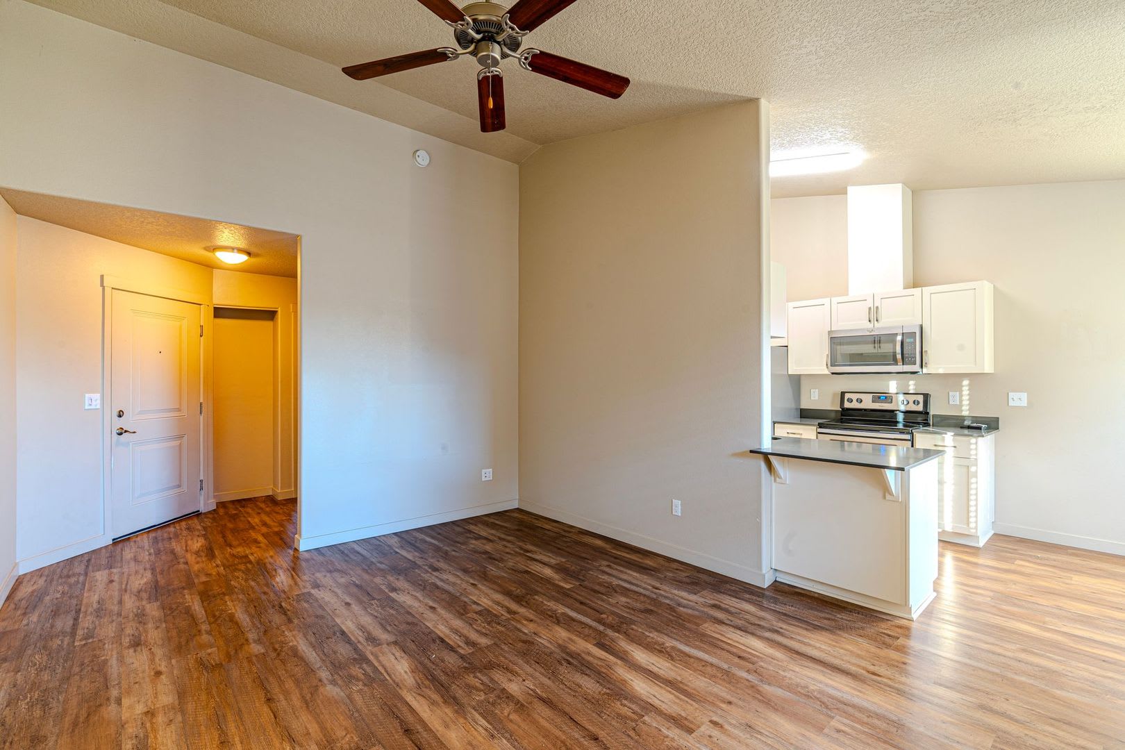 Gravens Grove – photo 1 of 58