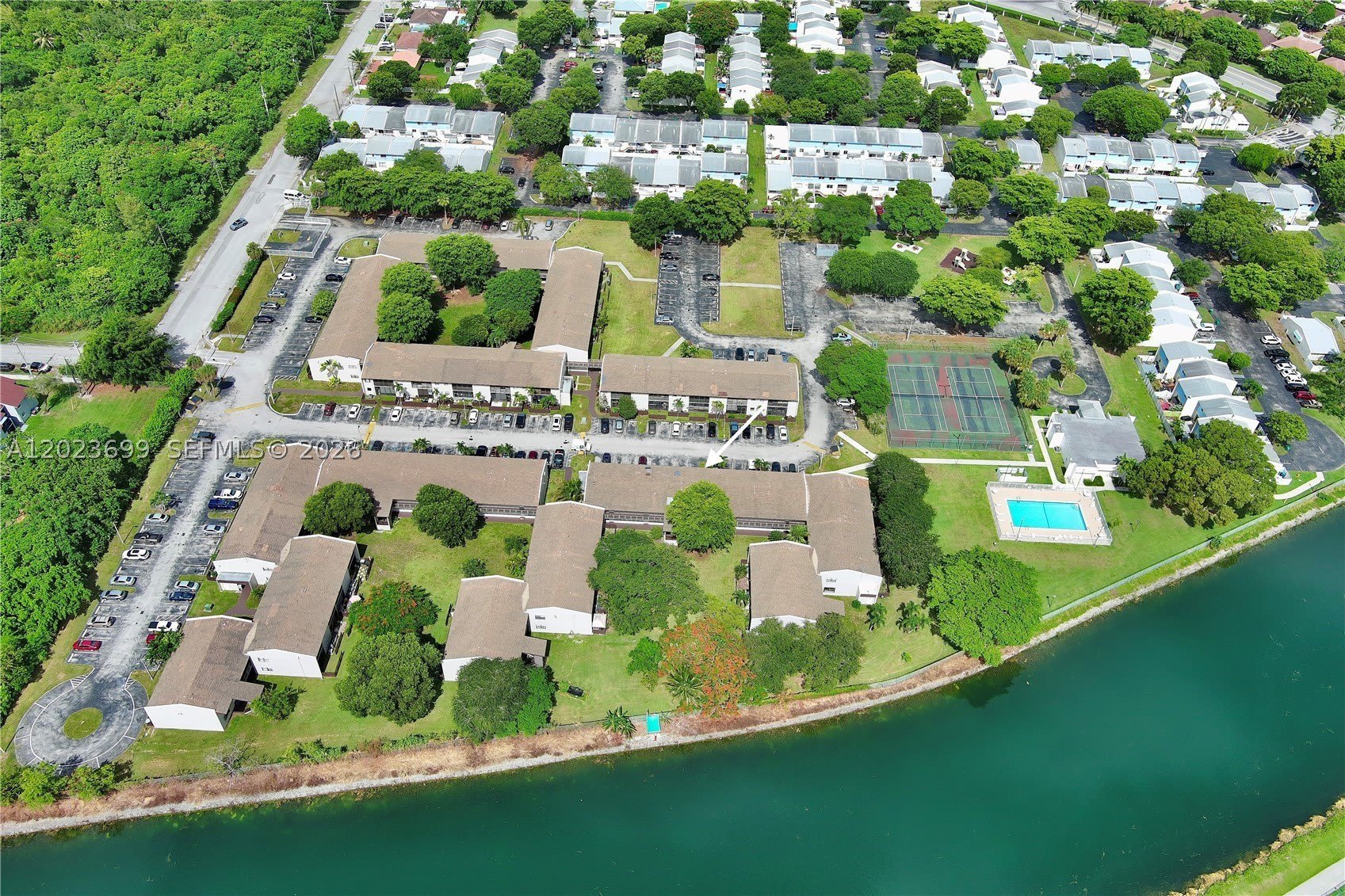 10370 SW 220th St – photo 1