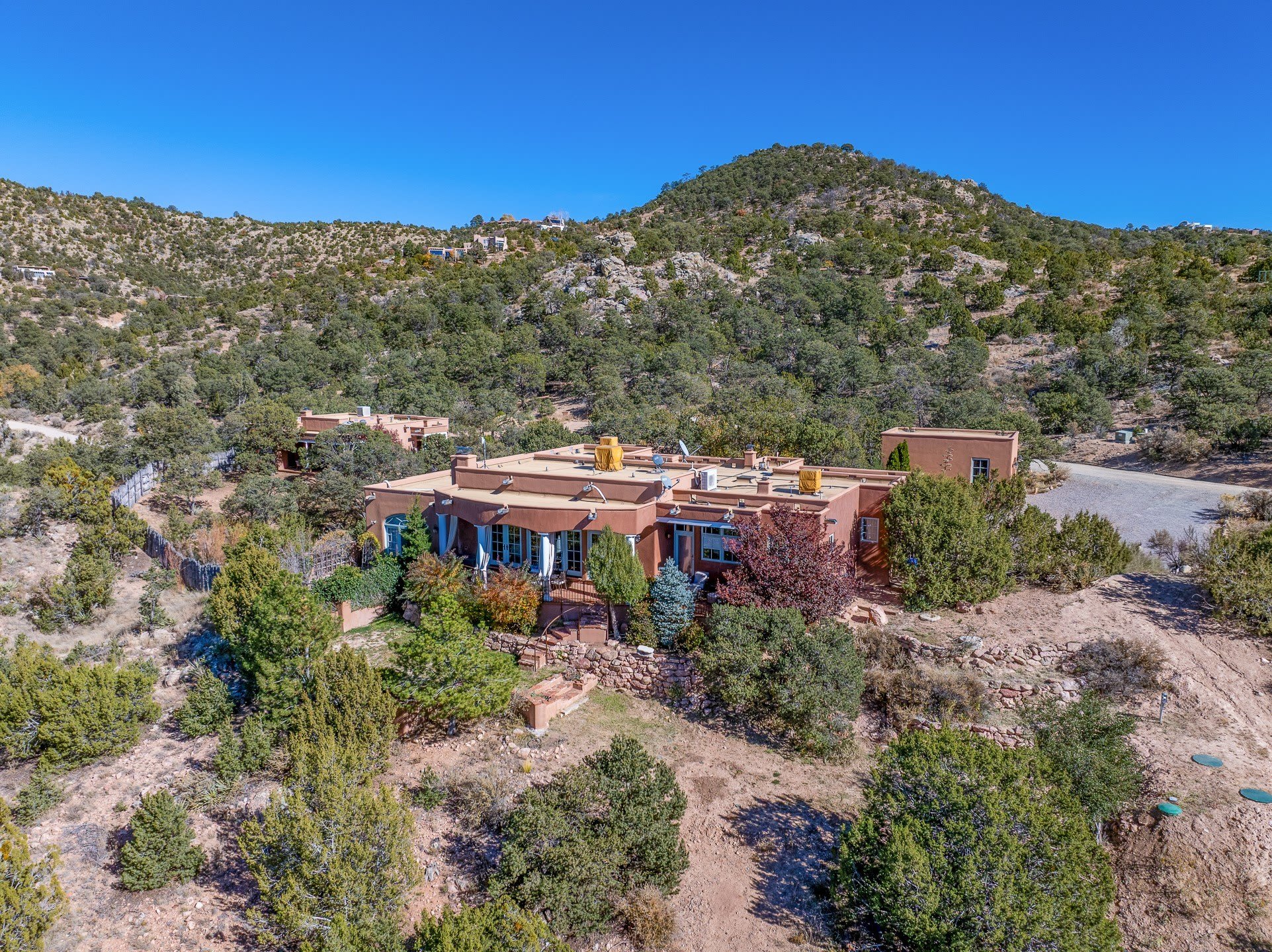94 Cloudstone – photo 1 of 62
