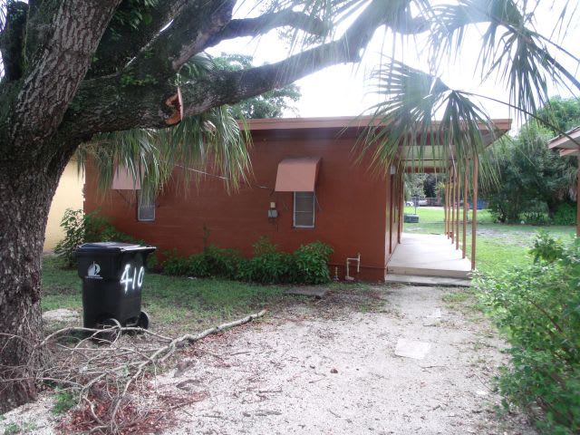 Large one bedroom with New Impact Windows – photo 1