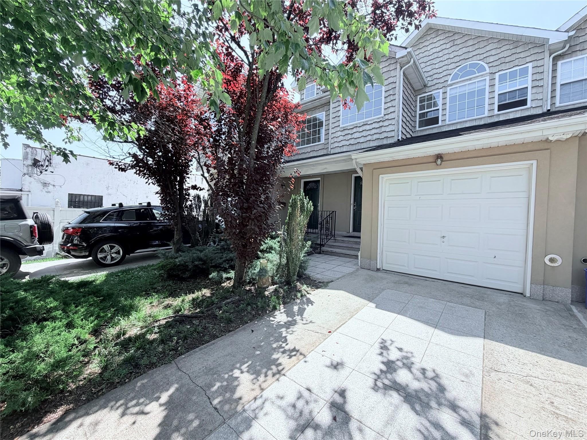 12 Yennicock Avenue – photo 1 of 11